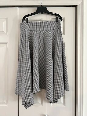 Lane Bryant Black & White Asymmetrical Houndstooth Skirt